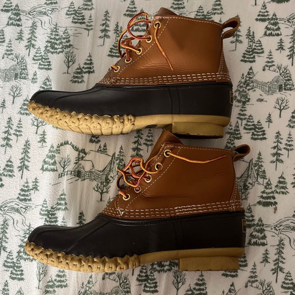 Men\'s Bean Boot Two-Tone Duck Boots 6” Size 7M main image 6